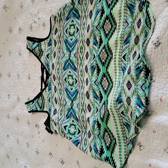 NWT small sheer Earthy tank - Picture 4 of 8